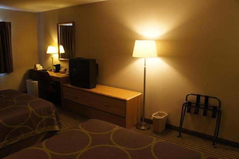 Super 8 By Wyndham Fremont Ne Motel Eksteriør billede